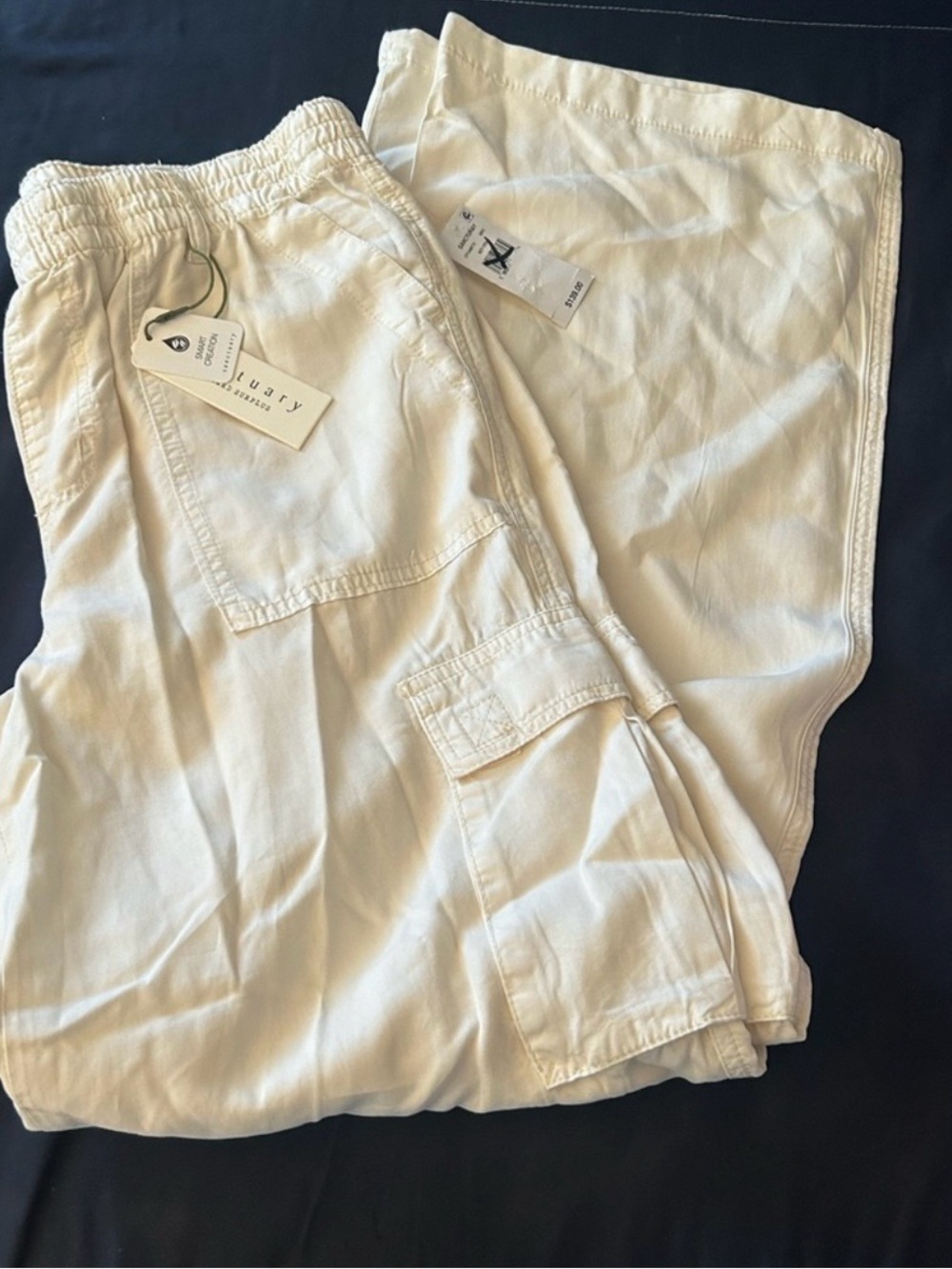 Women Cream Cargo Wide-Leg Pants - Picture 5 of 6